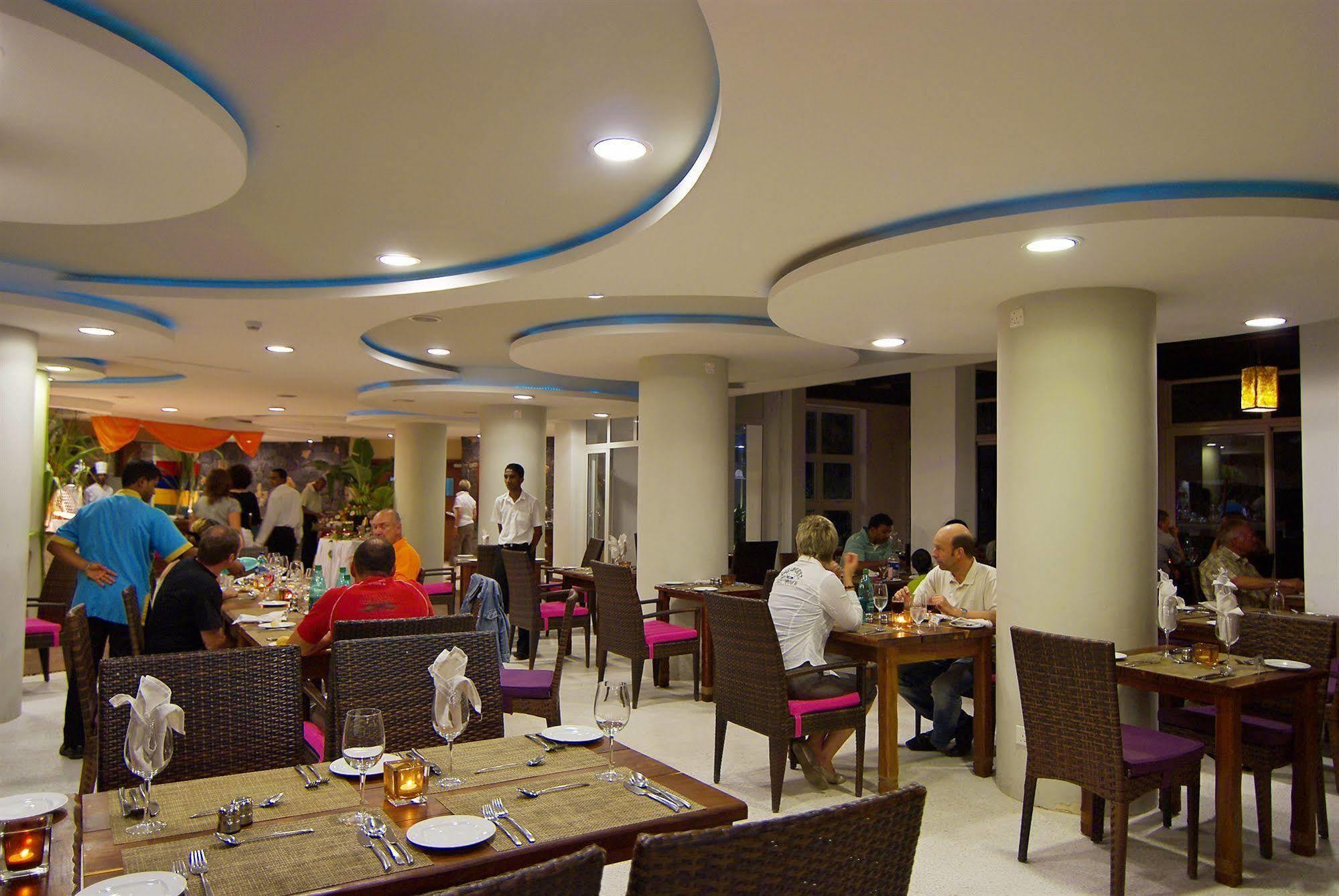 Hotel Laguna & Grand River South East